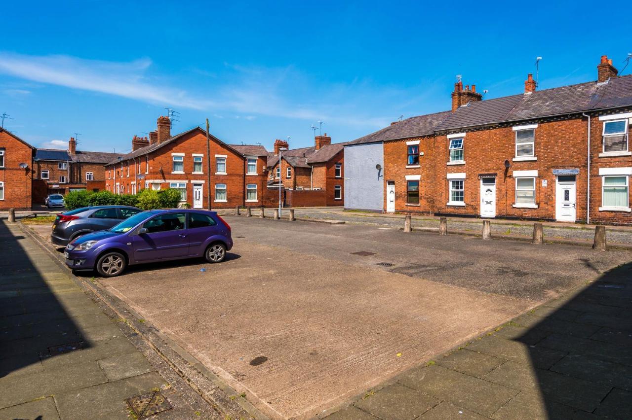 Hidden Gem Within Central Chester - Great Location Exterior photo
